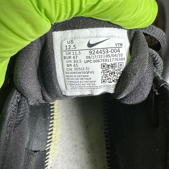 Nike Air Vapormax Plus Shoes Mens Size 12.5 Running 924453-004 main image 5
